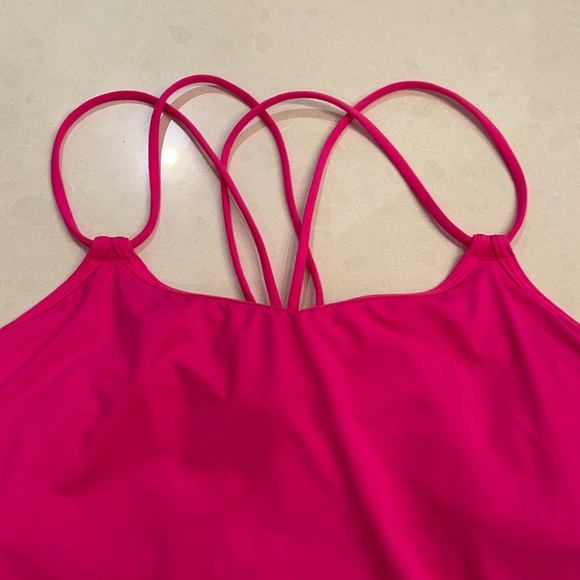 Lululemon Make a move tank - Picture 2 of 6